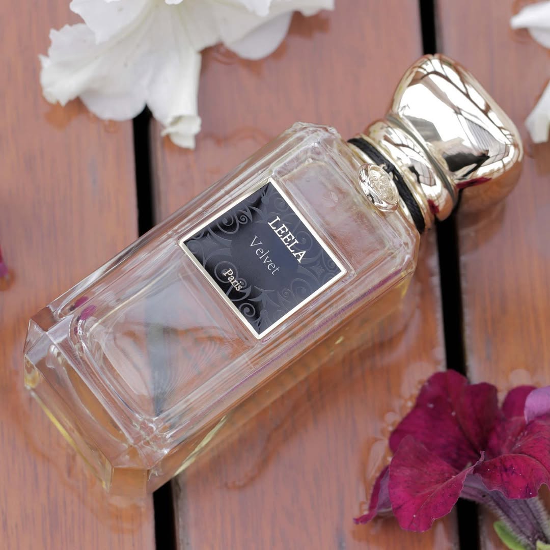 عطر velvet من ليلا صنع مخصص لمغير بيه مصدر إلهامك ❤️السعر - 650 ريال قطري يمكنك تشريفنا في كل فر